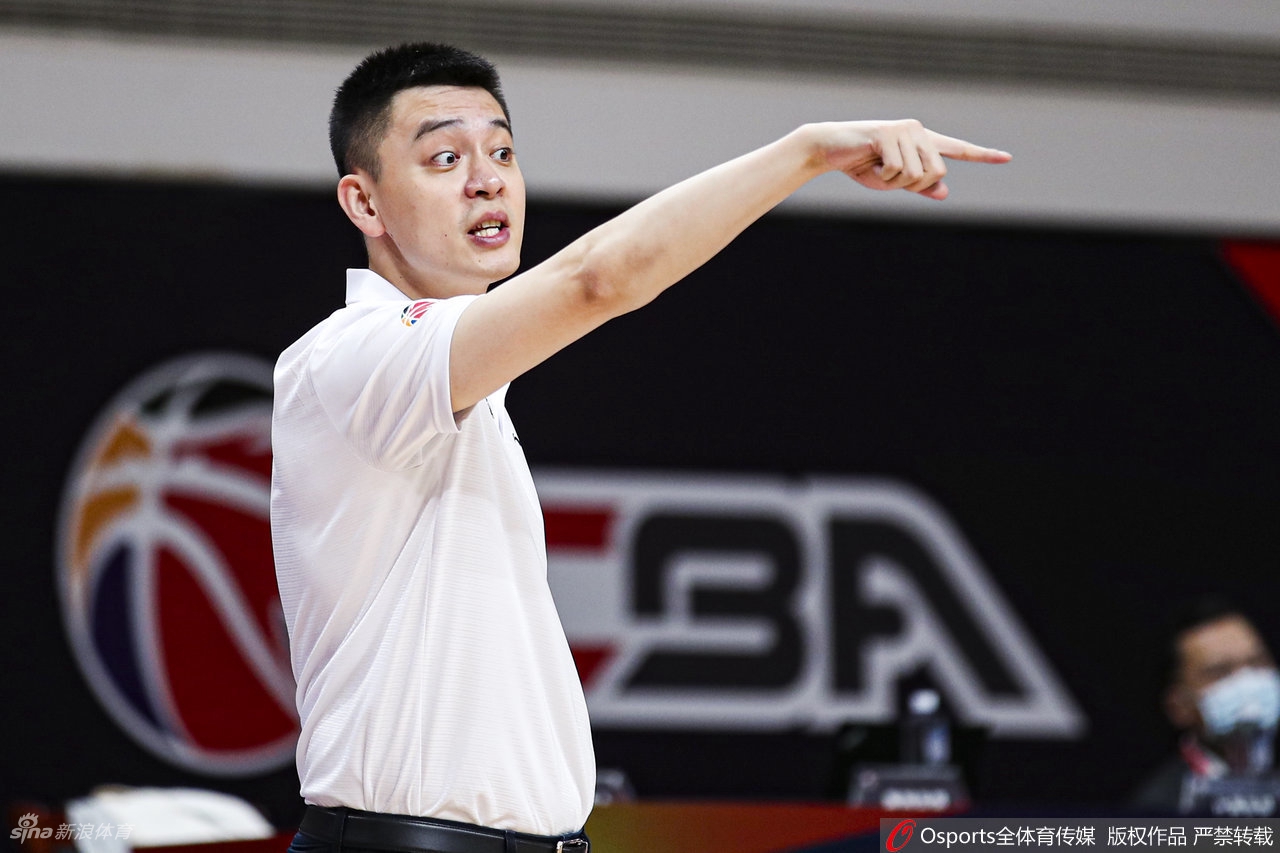 [CBA季前赛]辽宁96-67青岛 张镇麟15分