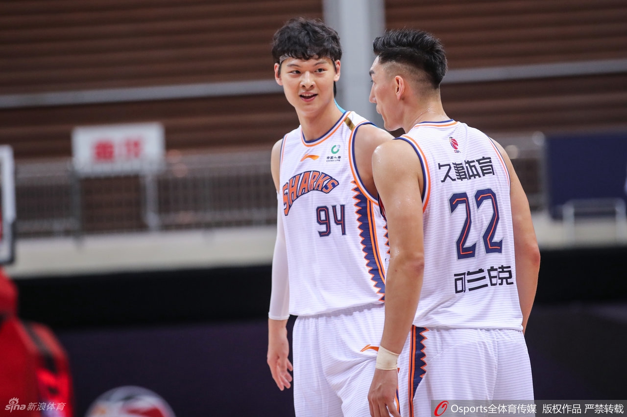 [CBA季前赛]新疆89-88上海 王哲林16+9