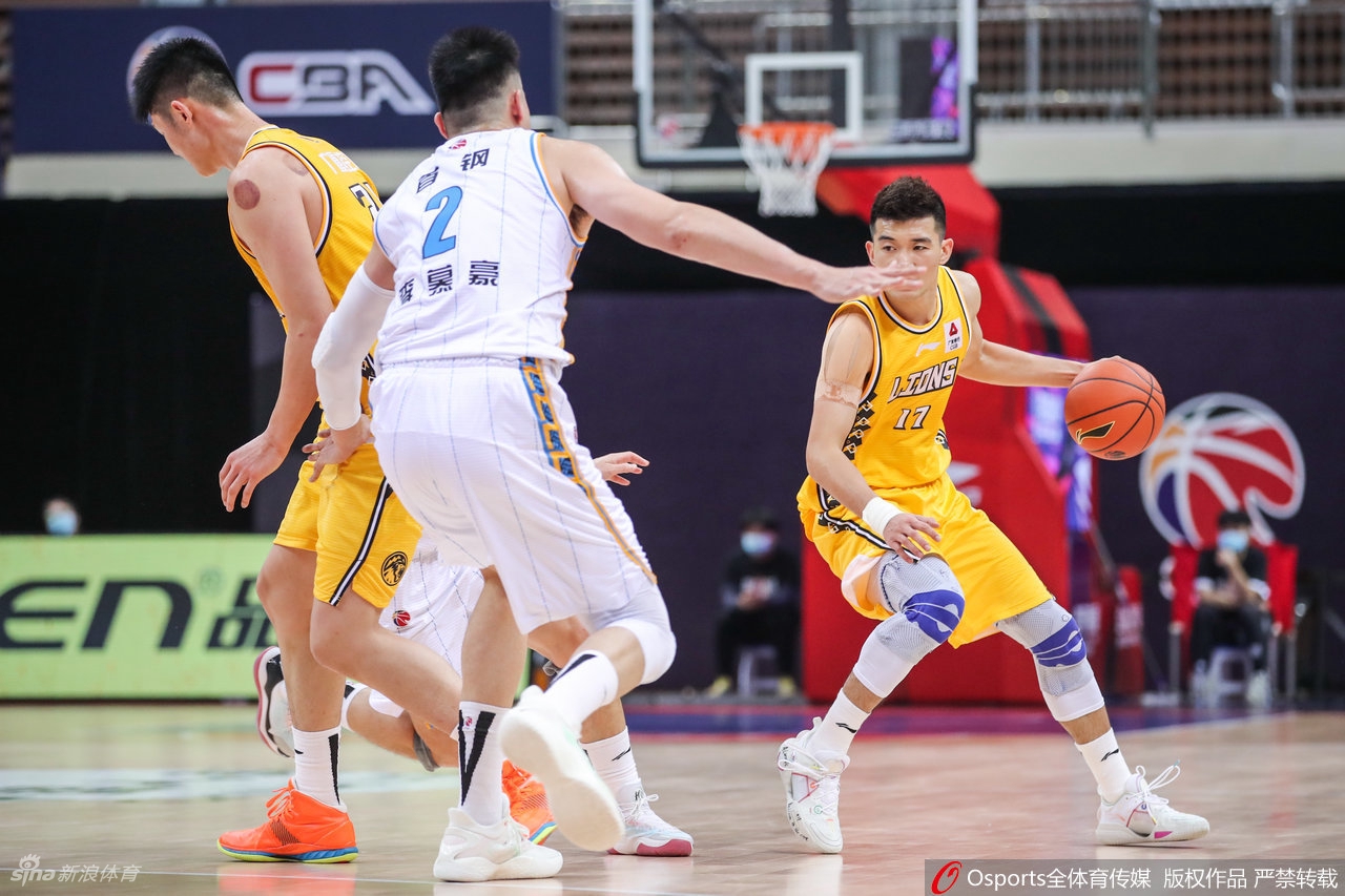 [CBA季前赛]广厦61-59北京 孙铭徽罚球绝杀