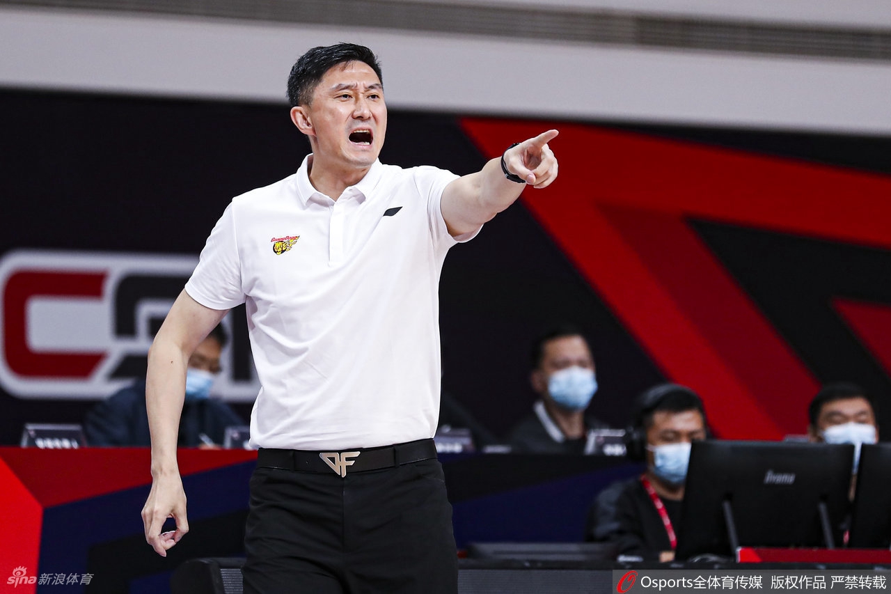 [CBA]青岛90-103广东 胡明轩25分