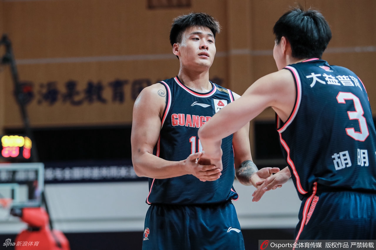 [CBA]青岛90-103广东 胡明轩25分