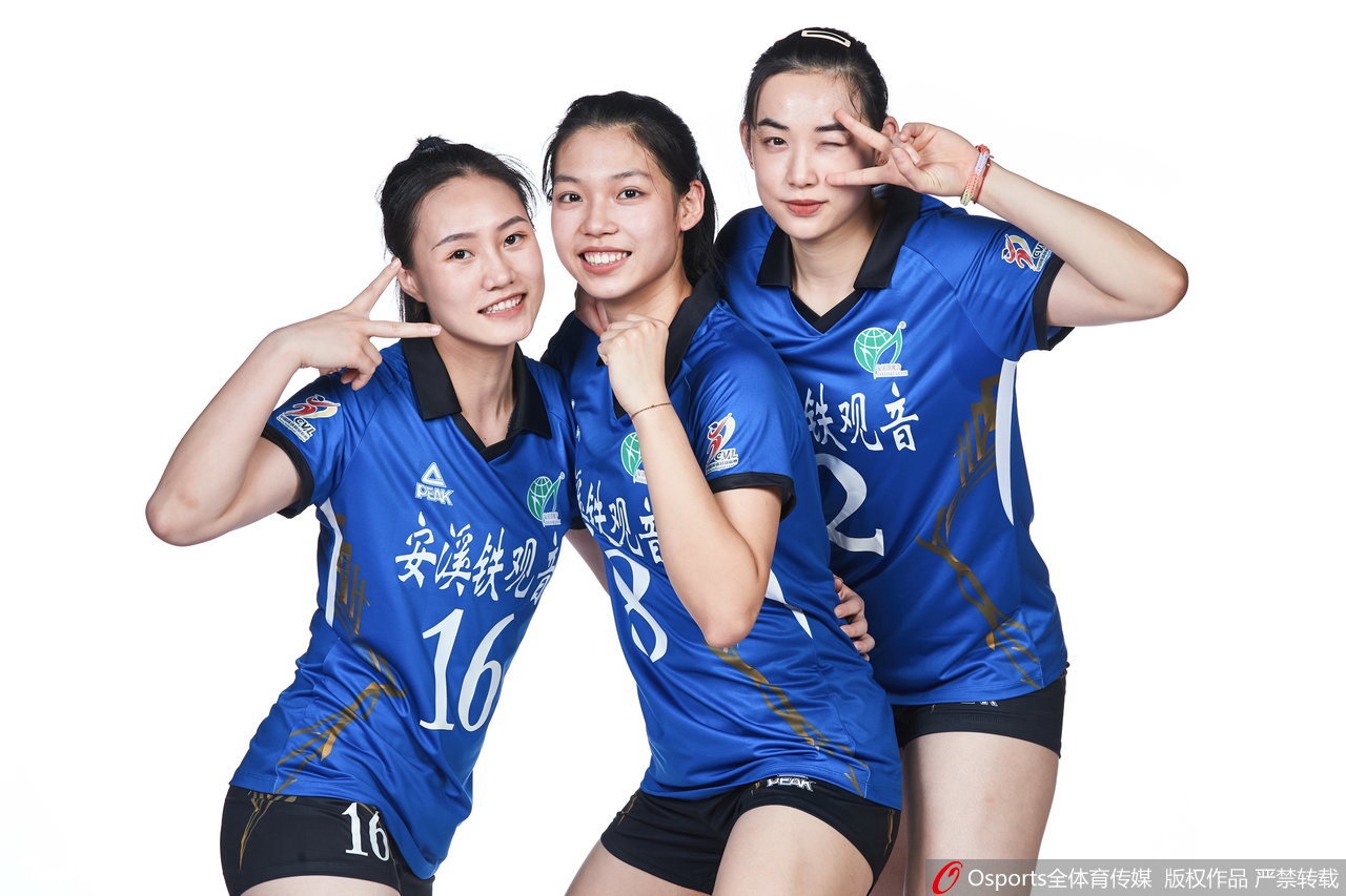 福建女排拍摄排超联赛官方写真