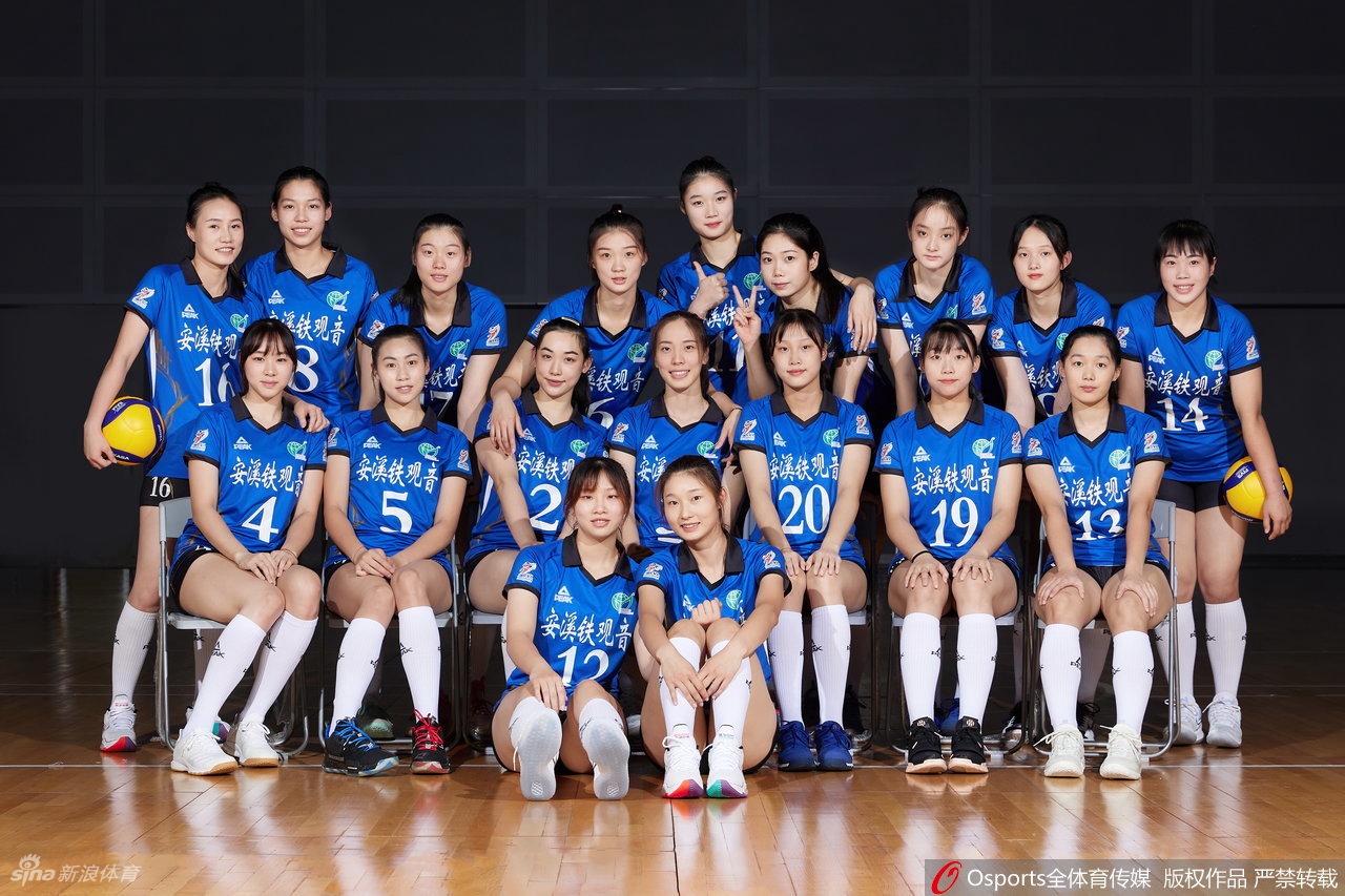 福建女排拍摄排超联赛官方写真