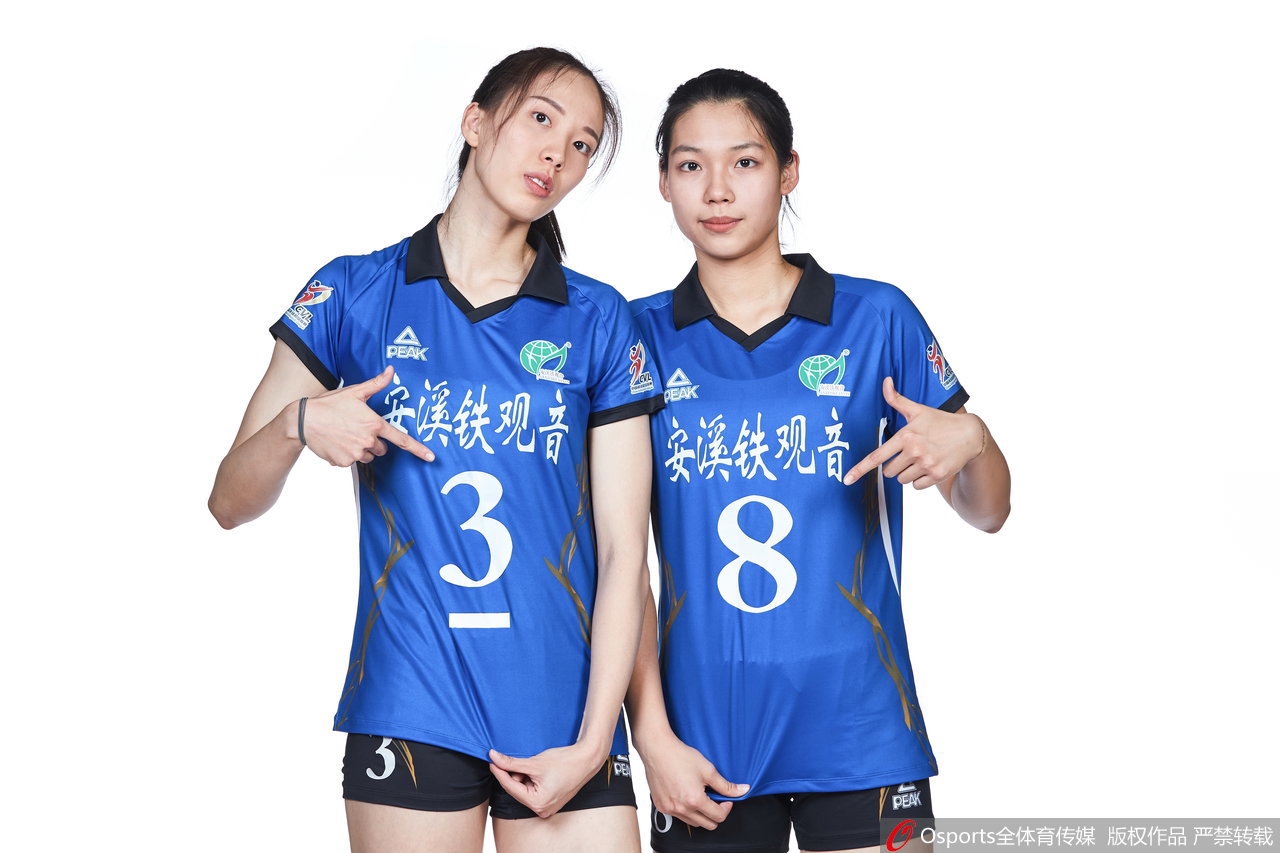 福建女排拍摄排超联赛官方写真