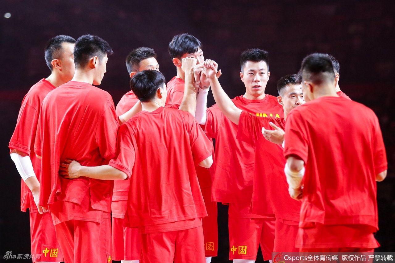 [男篮世预赛]中国男篮79比63战胜日本男篮