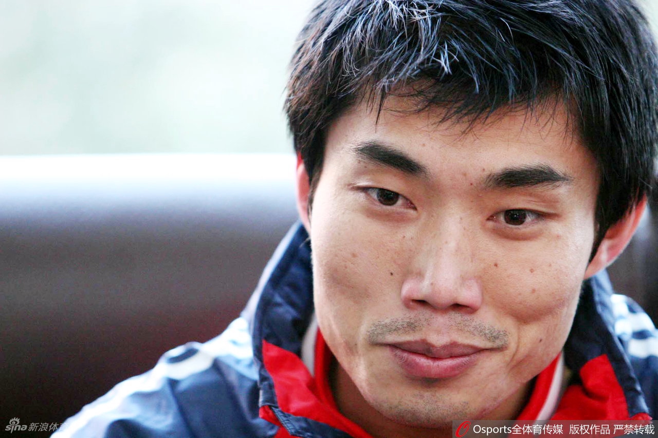 郑智出任广州队执行主教练兼球员