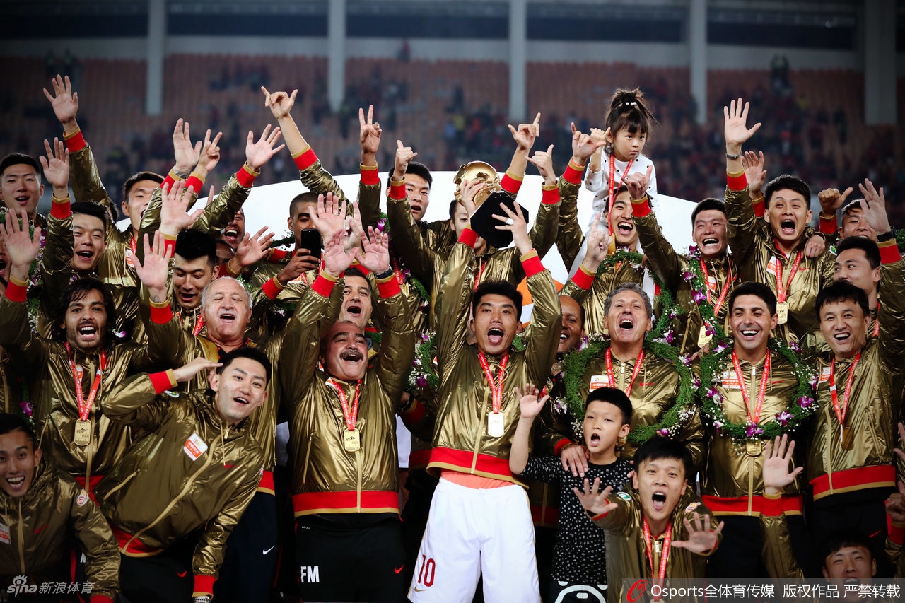 郑智出任广州队执行主教练兼球员