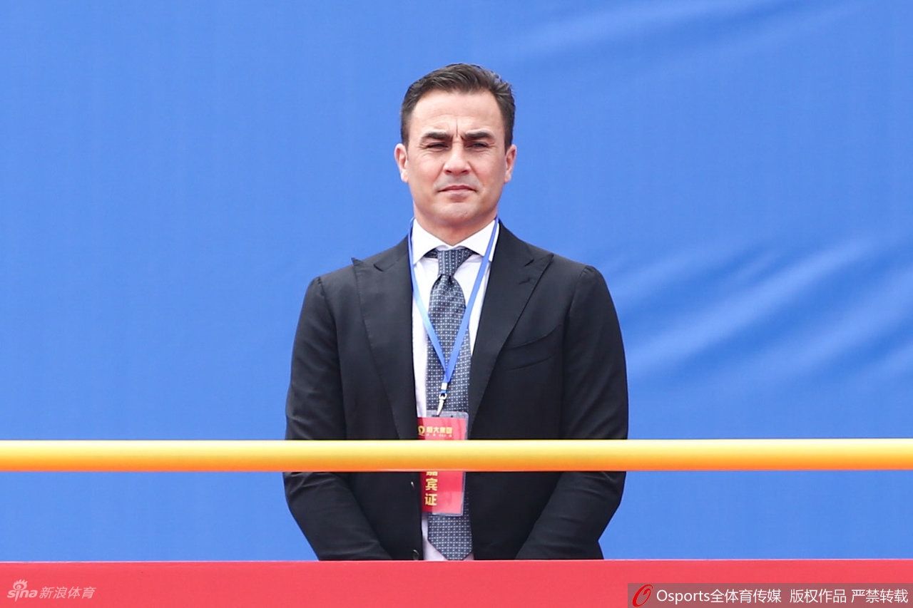 郑智出任广州队执行主教练兼球员