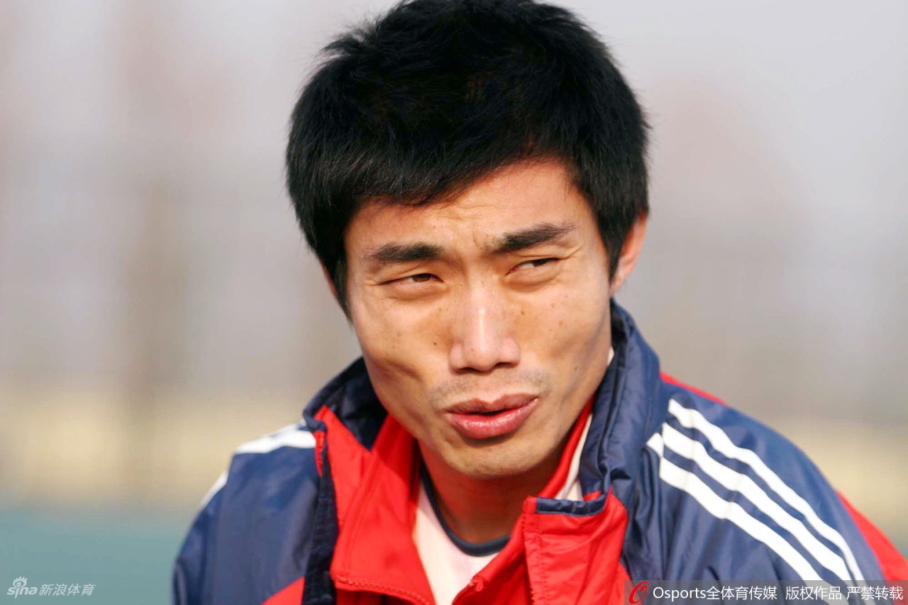 郑智出任广州队执行主教练兼球员