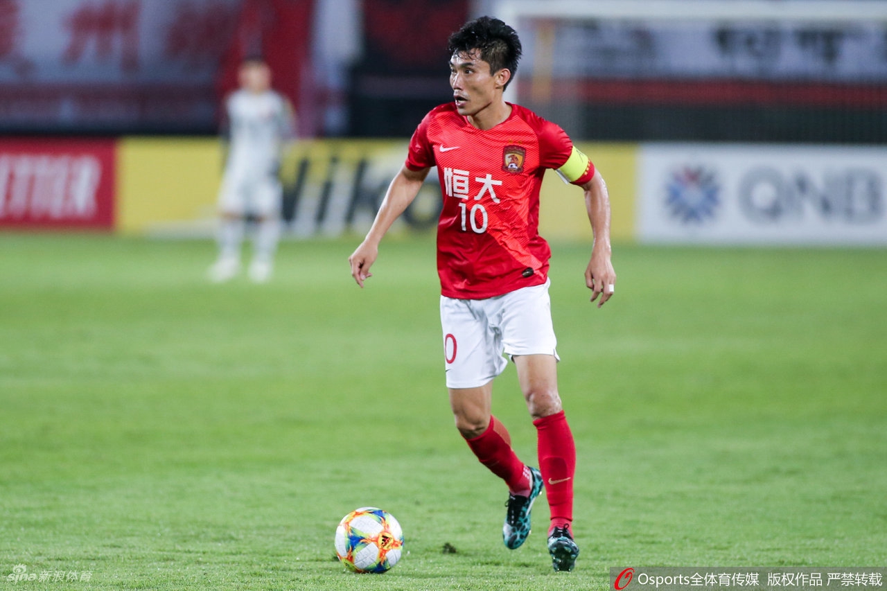 郑智出任广州队执行主教练兼球员