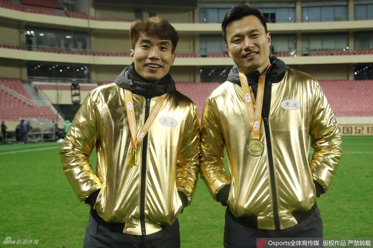 郑智出任广州队执行主教练兼球员