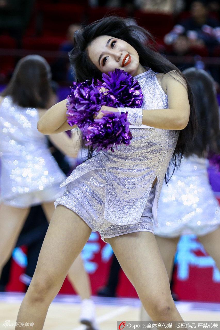 CBA拉拉队13轮回顾 皮裤辣妹vs美少女战士