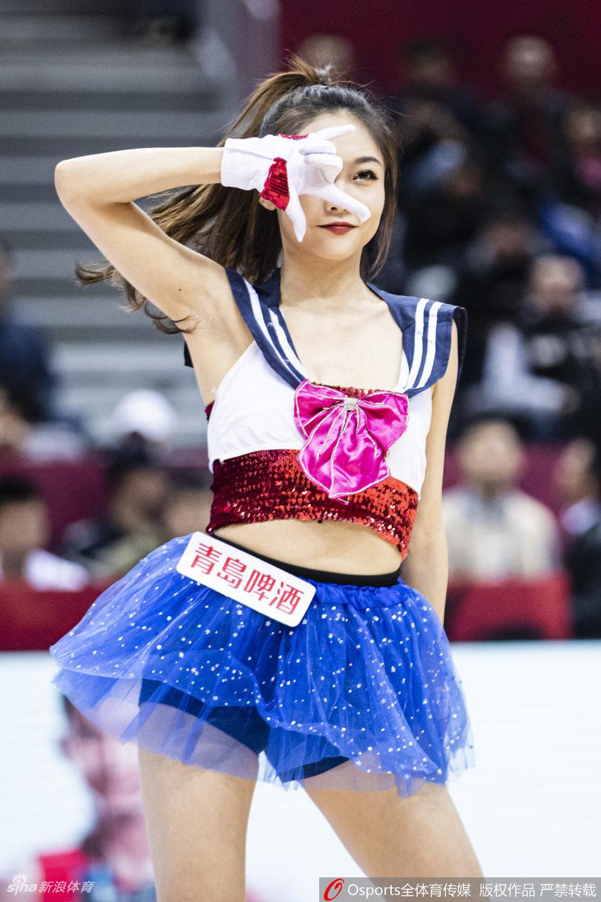 CBA拉拉队13轮回顾 皮裤辣妹vs美少女战士