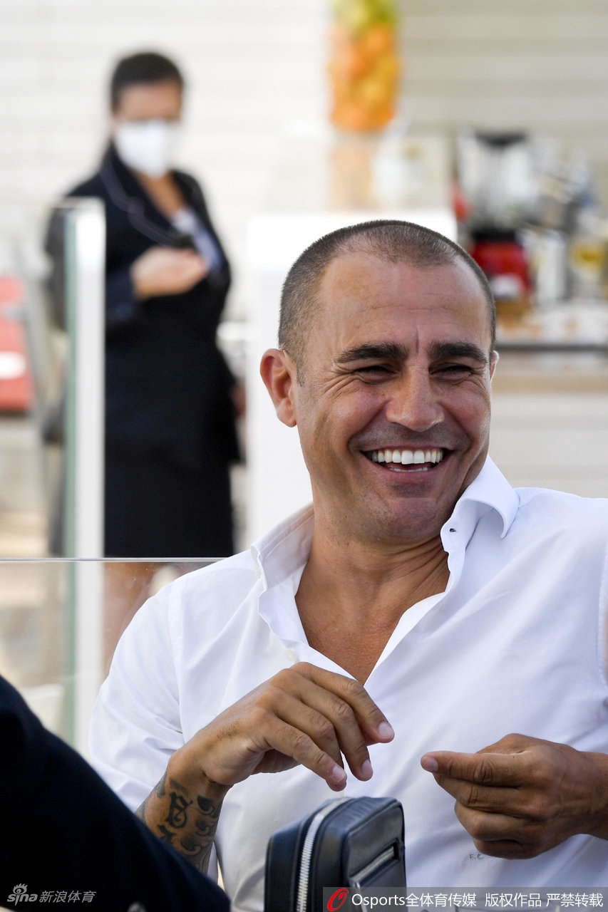 卡纳瓦罗：解约不是俱乐部原因 放弃11个月薪水