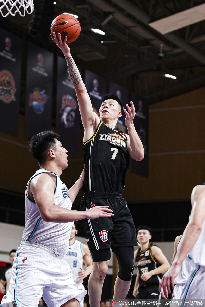 [CBA季前赛]辽宁96-67青岛 张镇麟15分