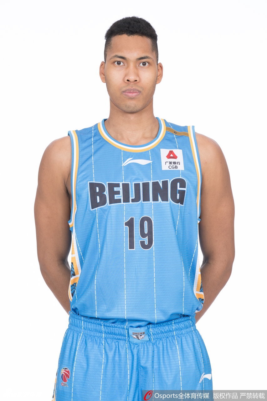 北京首钢拍摄CBA新赛季官方写真