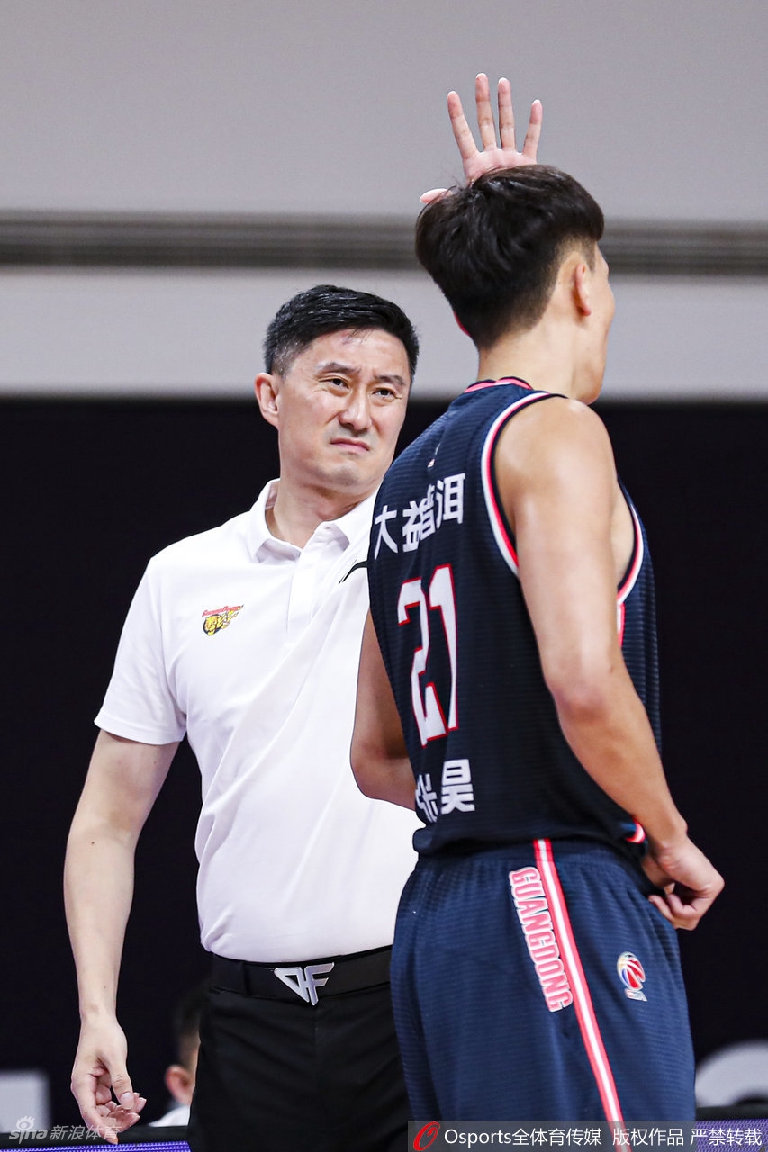 [CBA]青岛90-103广东 胡明轩25分