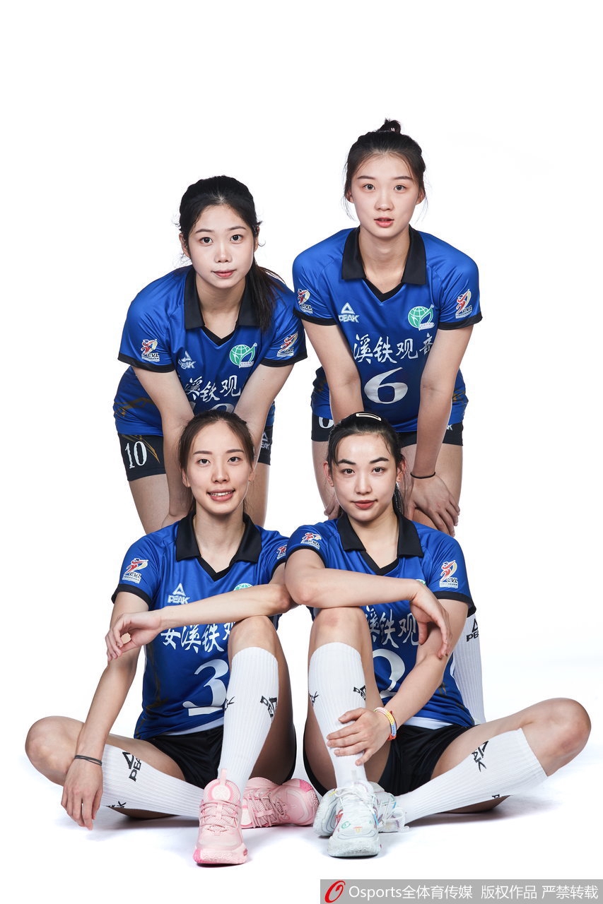福建女排拍摄排超联赛官方写真