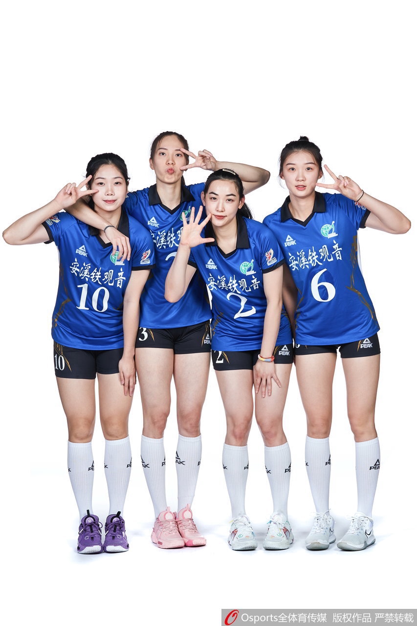 福建女排拍摄排超联赛官方写真