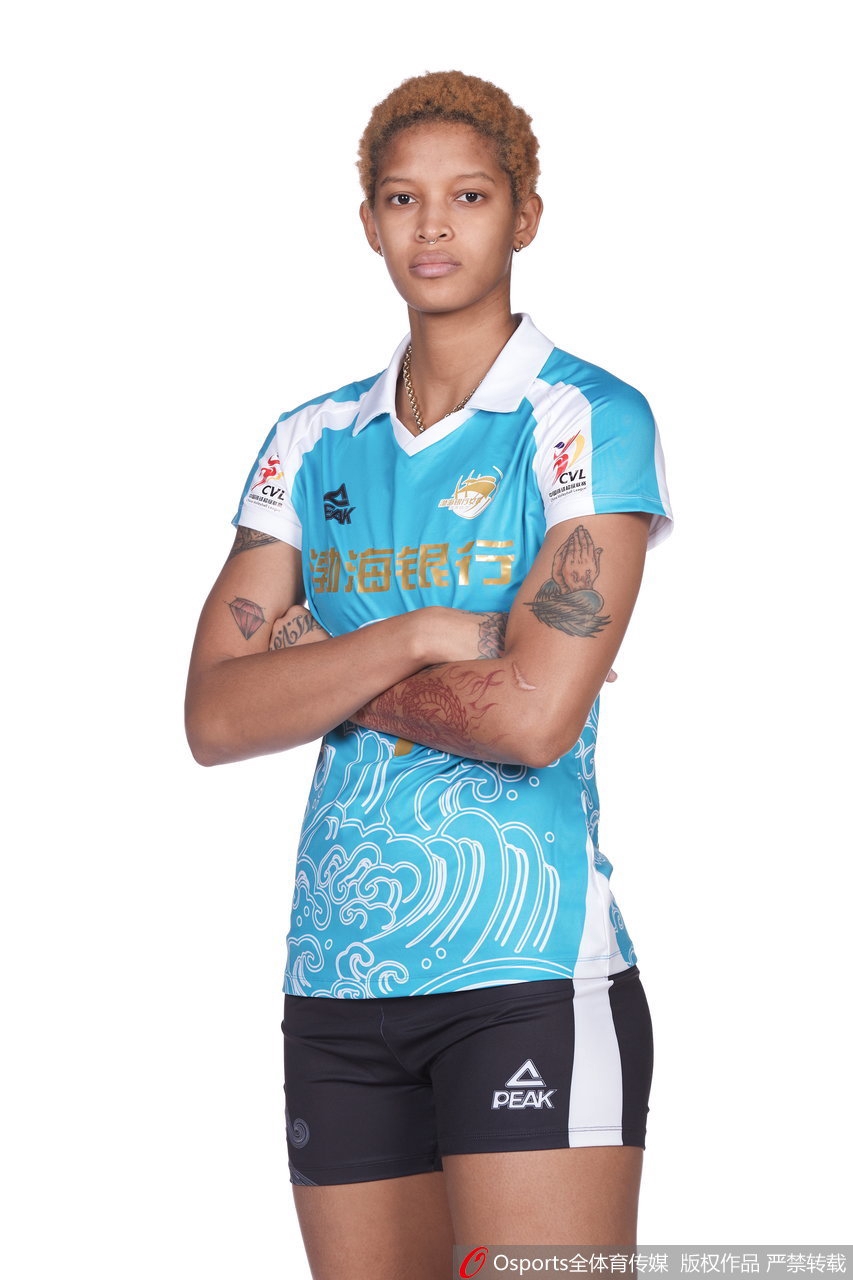 天津女排拍摄排超联赛官方写真