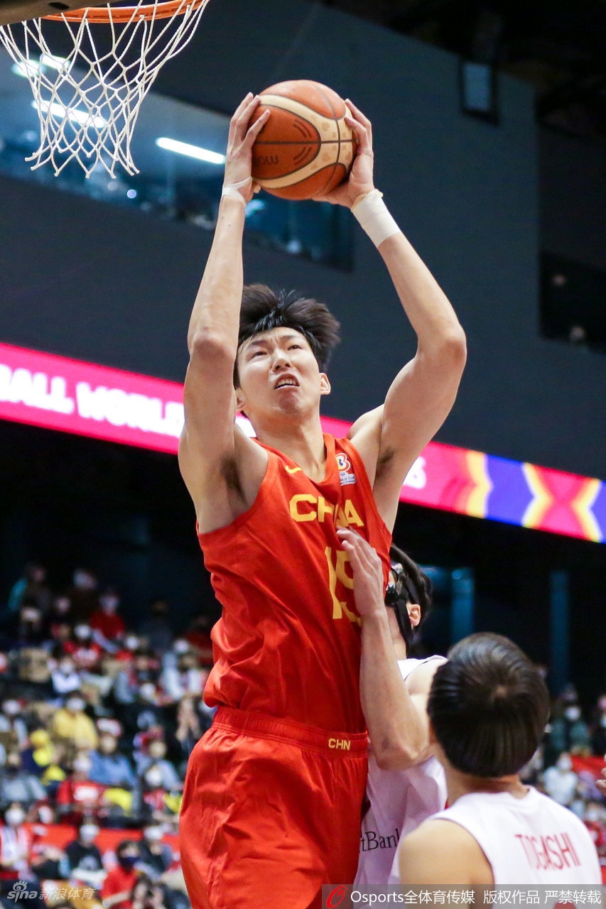 [男篮世预赛]中国男篮79比63战胜日本男篮