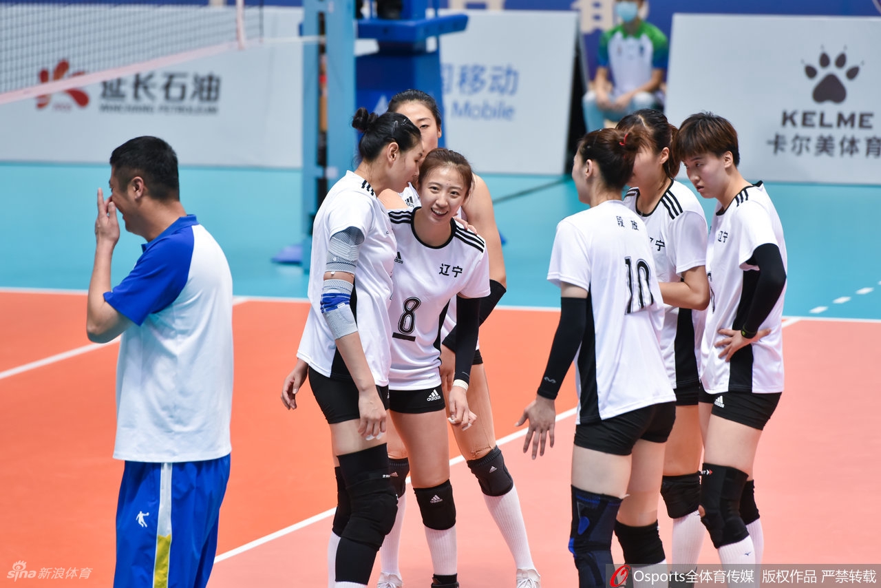 [全运女排]辽宁女排3-2逆转山东