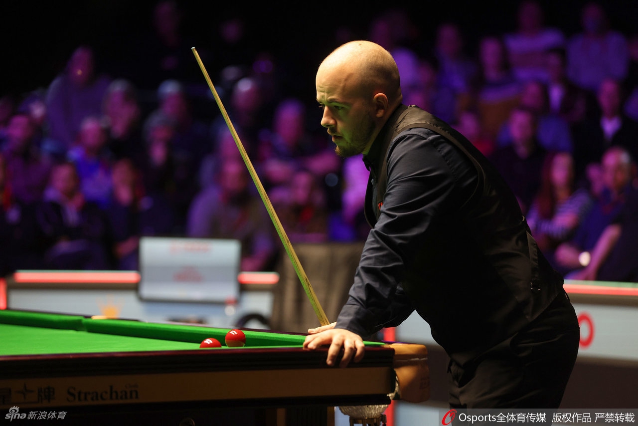 斯诺克英锦赛赵心童首次夺冠