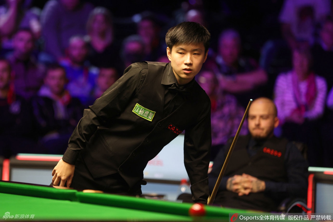 斯诺克英锦赛赵心童首次夺冠