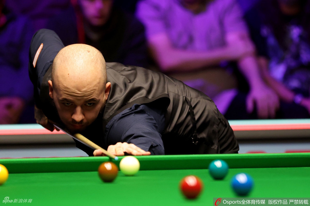 斯诺克英锦赛赵心童首次夺冠