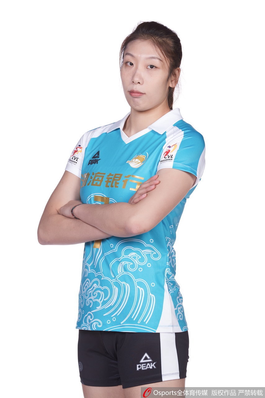 天津女排拍摄排超联赛官方写真