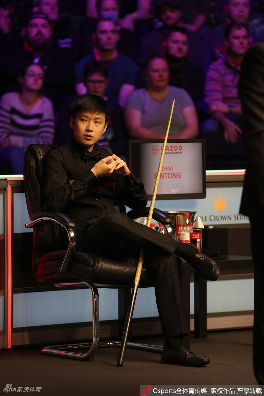 斯诺克英锦赛赵心童首次夺冠