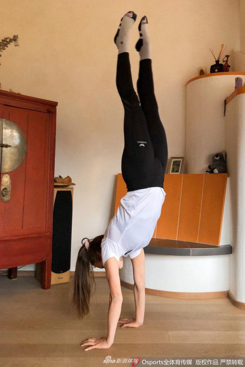 运动员家中训练各显身手