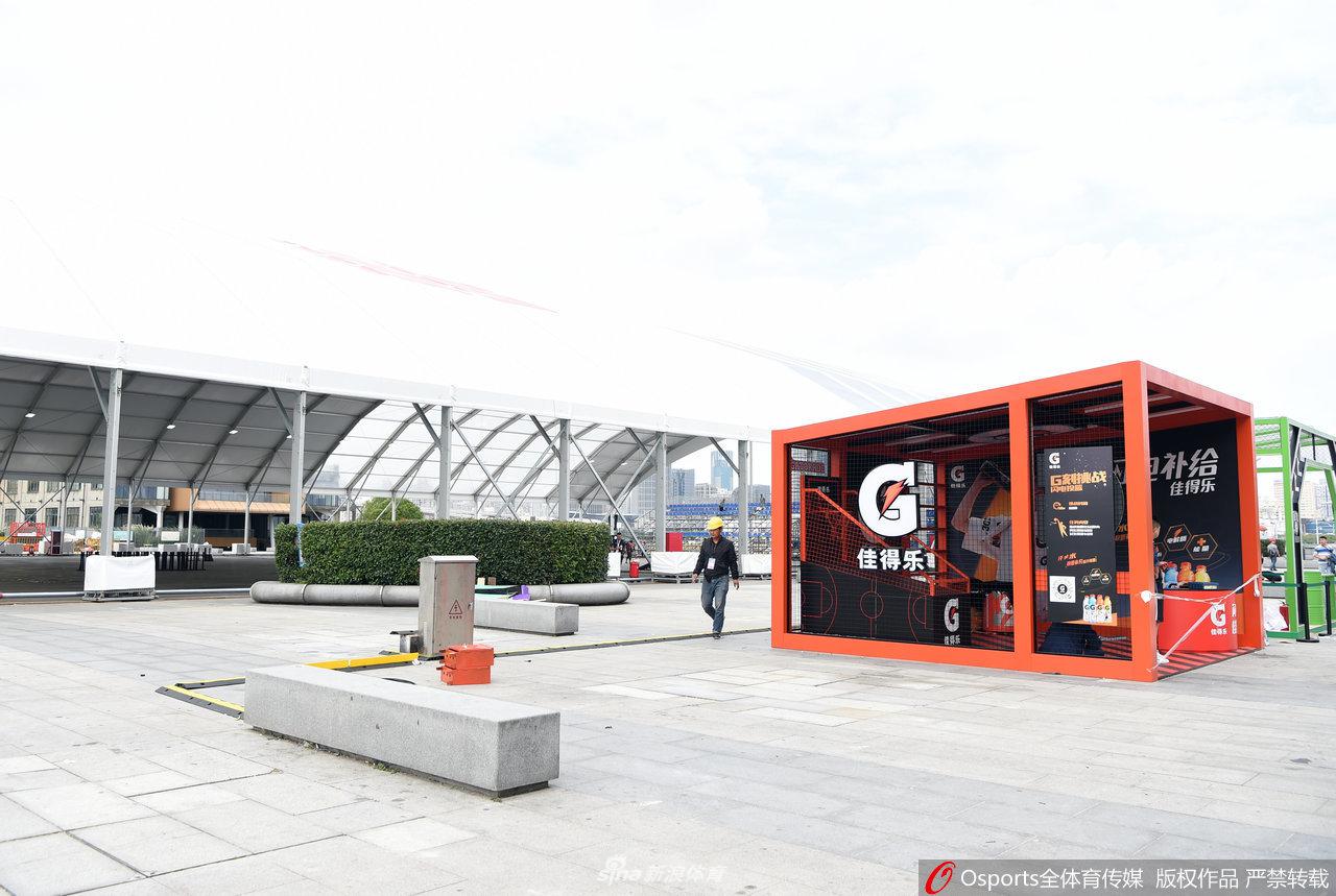 上海拆除NBA中国赛宣传海报 赛前训练取消场面冷清