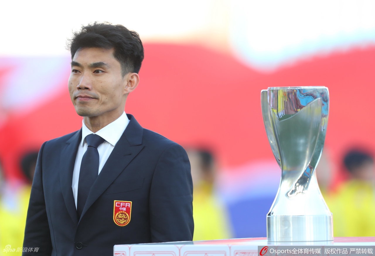 郑智出任广州队执行主教练兼球员