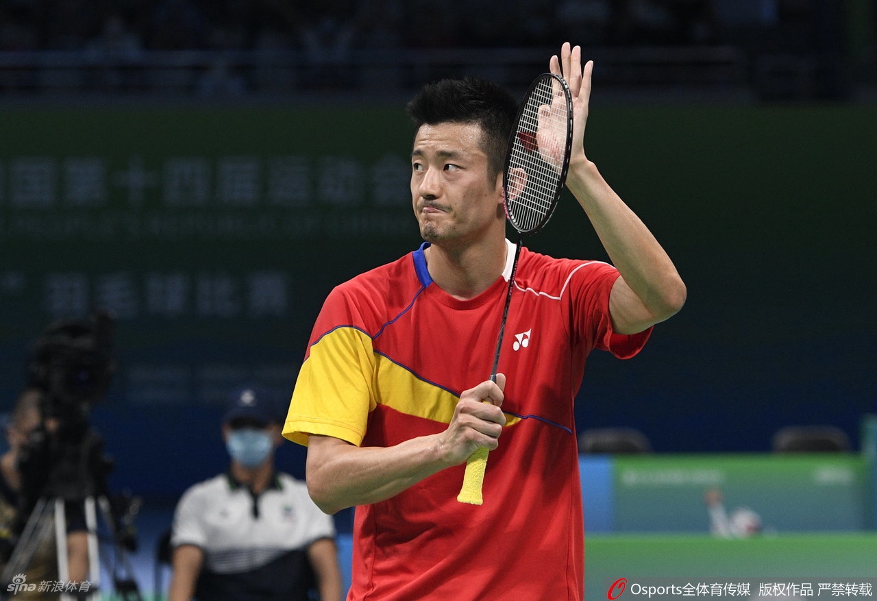 全运羽毛球男单1/4决赛 谌龙2-0晋级四强