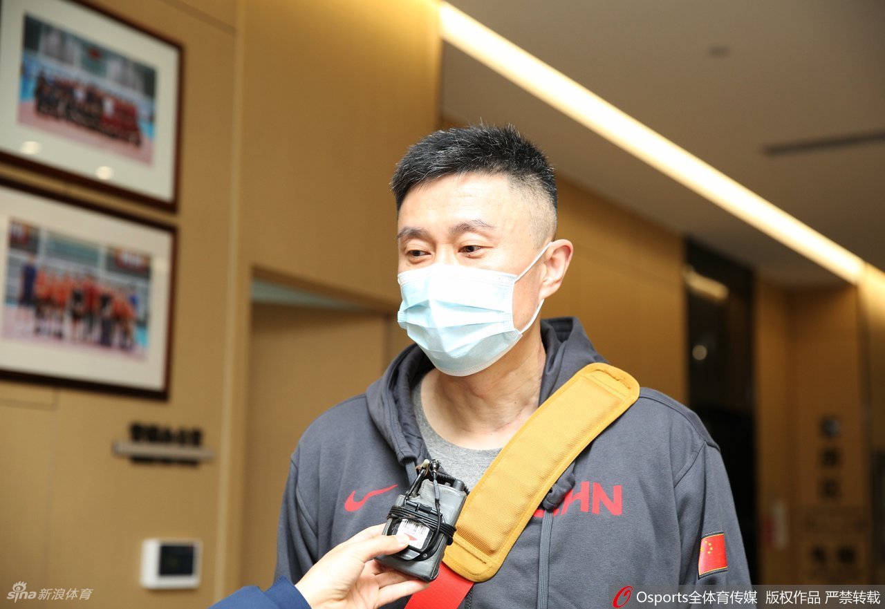 出征预选赛！中国男篮启程前往日本