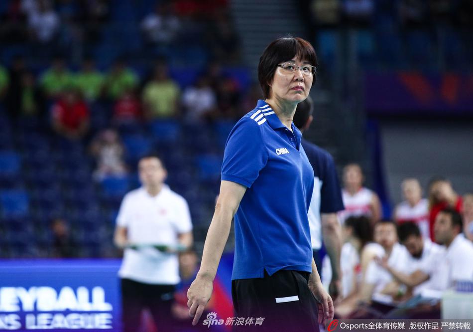 郎平59岁生日快乐回顾"铁榔头"到"郎妈妈"