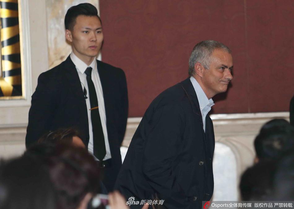 魔力鸟穆里尼奥变身志愿者