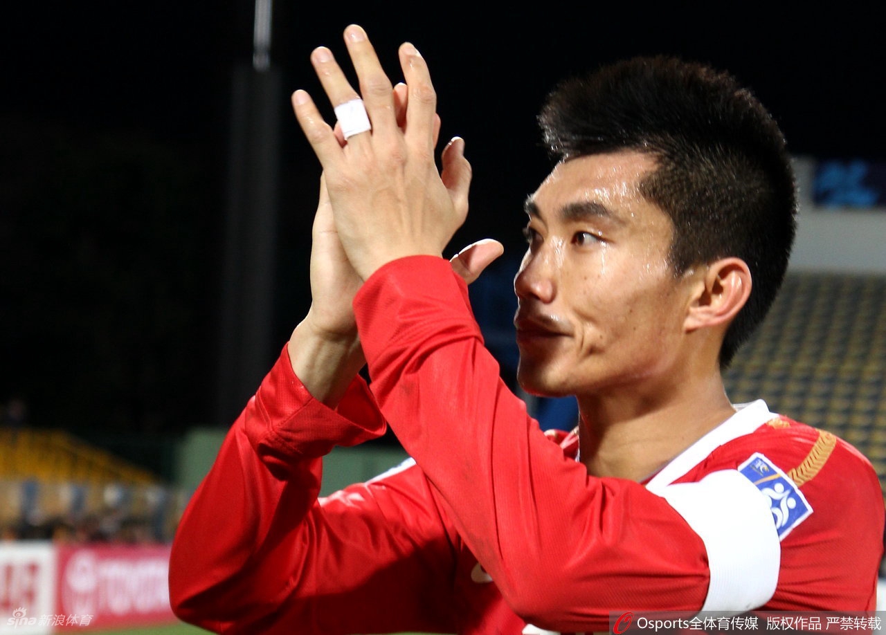 郑智出任广州队执行主教练兼球员