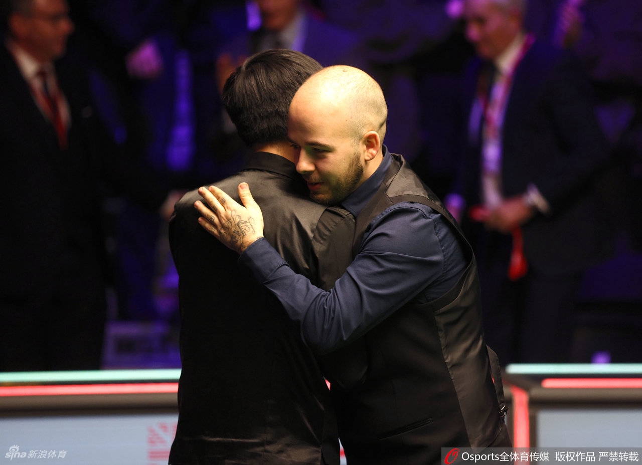 斯诺克英锦赛赵心童首次夺冠