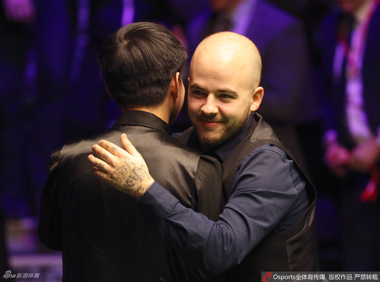 斯诺克英锦赛赵心童首次夺冠