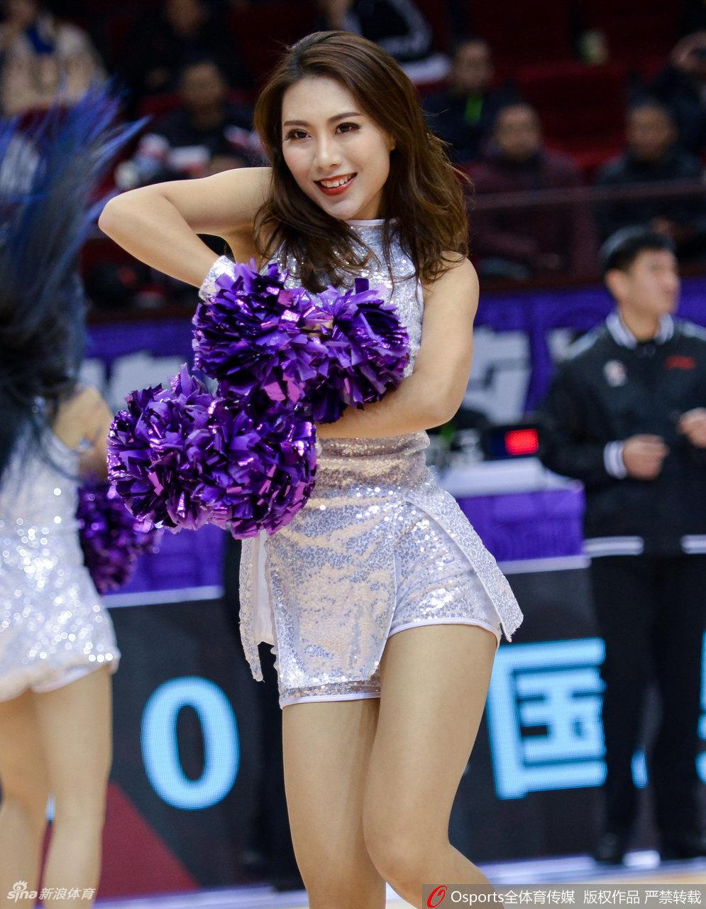 CBA拉拉队13轮回顾 皮裤辣妹vs美少女战士