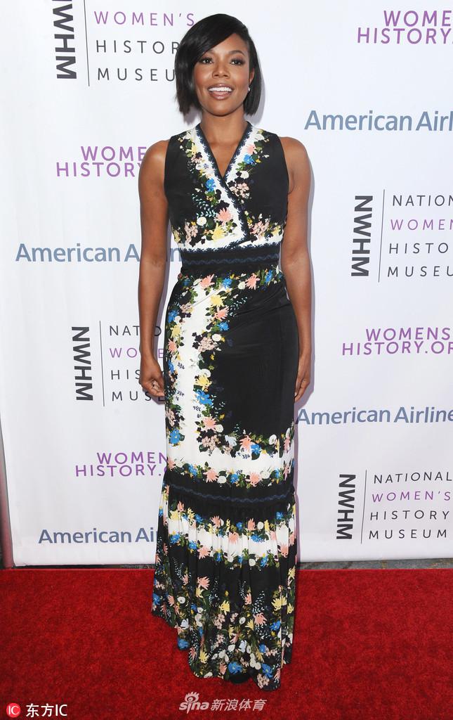 韦德爱妻洛杉矶参加活动