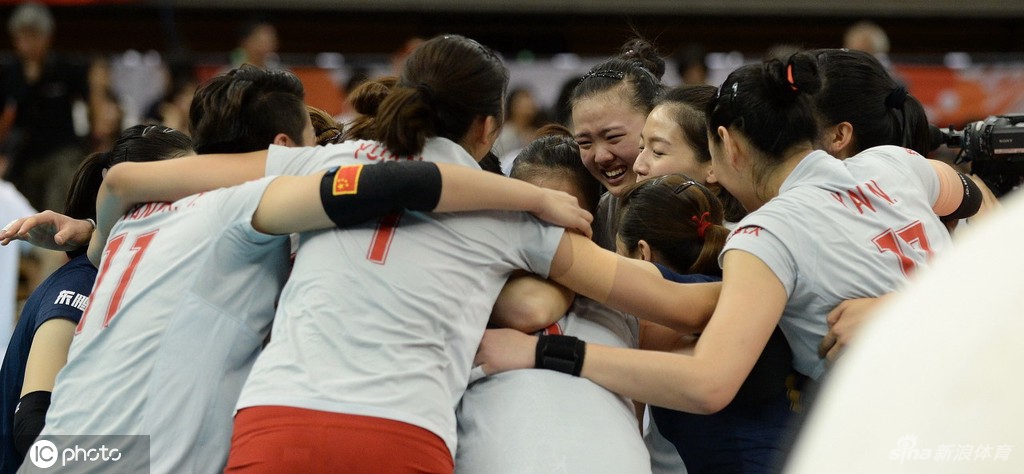 中国女排首夺世界冠军40周年纪念日