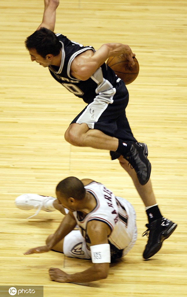 【盘点】NBA总决赛回顾之2003年 “石佛”统治比赛篮网再次败北