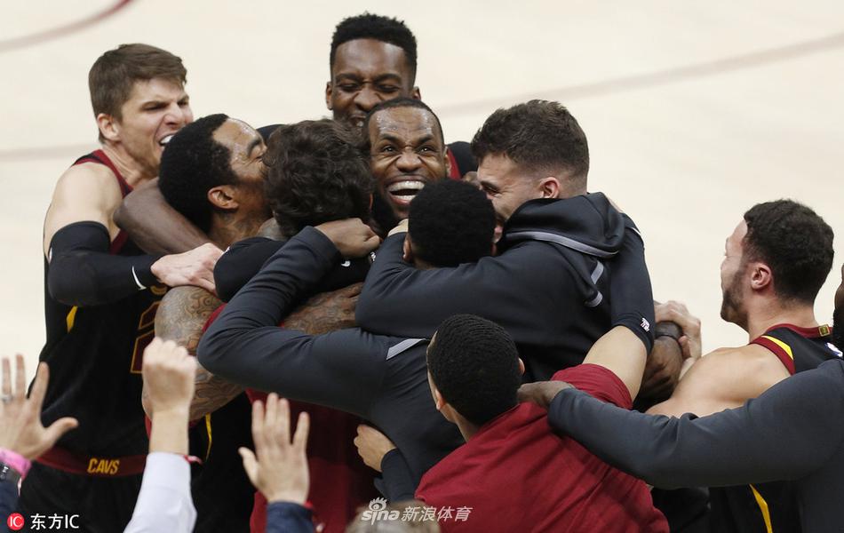 表情：哈哈哈哈哈哈！