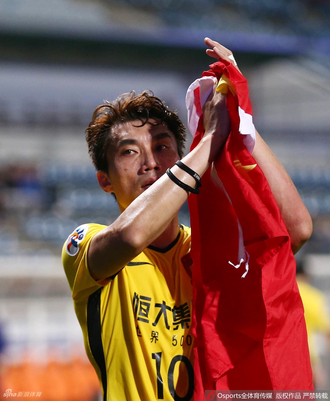 郑智出任广州队执行主教练兼球员