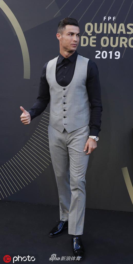 C罗当选葡萄牙年度最佳球员 生涯10次获奖