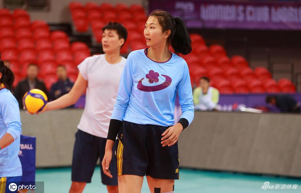 朱婷领衔天津女排训练备战欧洲冠军 期待开门红