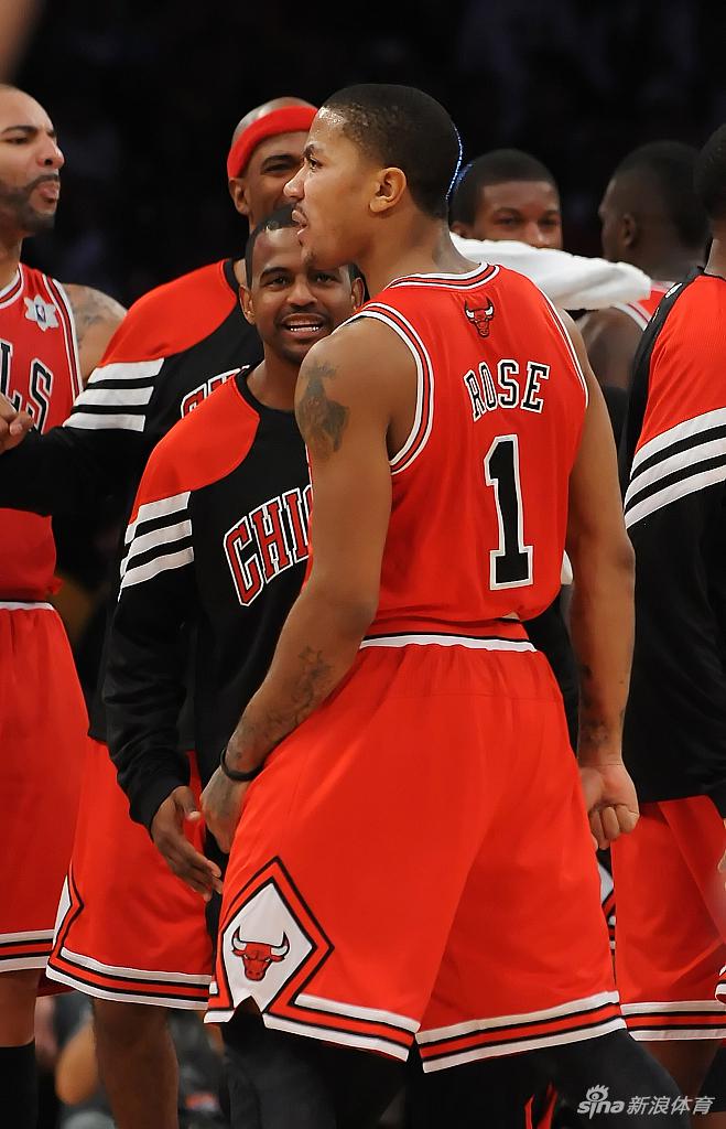 回顾历届圣诞大战经典瞬间 科比vs詹姆斯成永恒